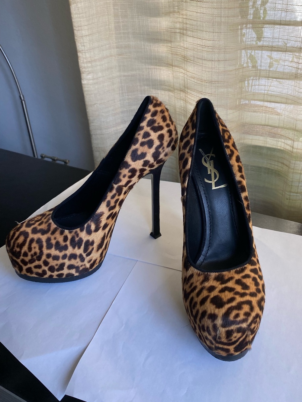 Yves Saint Laurent Leopard Platform Pumps Black leather slides 37 YSL sandals